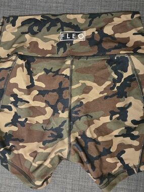 FLEO Camo High-Waist Athletic Shorts